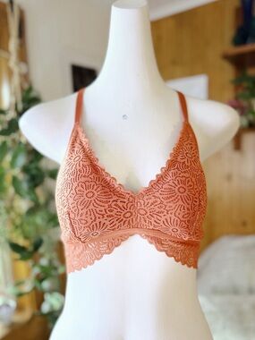 NWOT Auden Floral Lace Bralette Size Large Rust Orange Wireless Bra Crossback